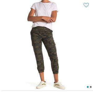 Sanctuary camo print crop joggers